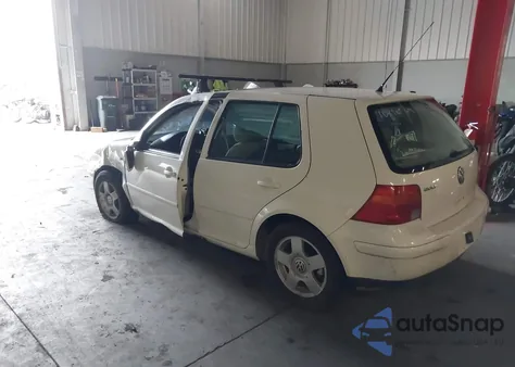 2002 Volkswagen Golf Gls 2.0L from USA, damaged, VIN 9BWGB61J724050737